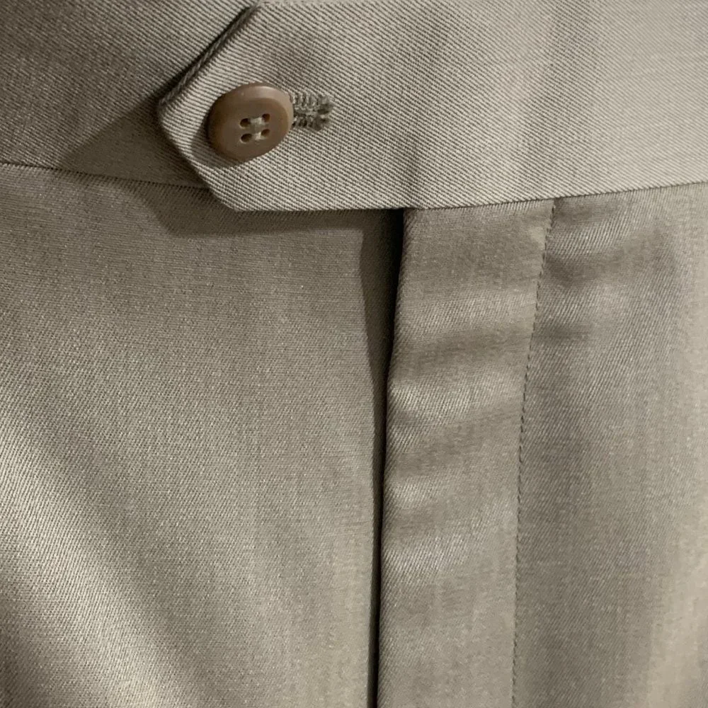 NWT, RBM 44x32 Men's Khaki Dress Pant, Pleated & Cuffed, 100% wool, Lined
